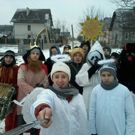 Різдвяний вертеп вітав мешканців села Хриплин Різдвяний вертеп вітав мешканців села Хриплин