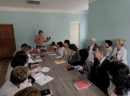 Медикам Івано-Франківська розповіли про літературні новинки Медикам Івано-Франківська розповіли про літературні новинки