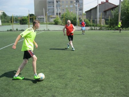 Міні-футбол серед людей з обмеженими можливостями Міні-футбол серед людей з обмеженими можливостями