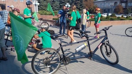 «Бачу! Можу! Допоможу»: незрячі вирушили у велопробіг з Івано-Франківська до Ужгорода «Бачу! Можу! Допоможу»: незрячі вирушили у велопробіг з Івано-Франківська до Ужгорода