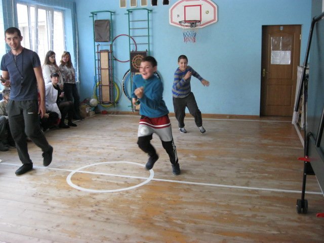 Для юних франківців провели спортивні змагання (фотофакт)