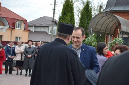 В Угорниках відбулася хресна дорога за мир та спокій в Україні