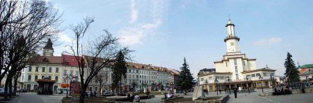Площа Ринок /Market Square
