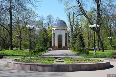 Меморіальний сквер (Станиславівський некрополь)/Memorial Park (Stanyslaviv Necropolis)