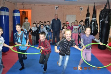 Веселі канікули в дитячо-юнацьких клубах за місцем проживання розпочалися