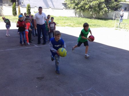 Спортивні естафети «Спорт – здоров’я, спорт – це сила, що дає всім дітям крила»