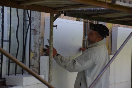 В місті ремонтують клуб дозвілля для дітей та юнацтва «Глобус»