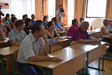 В Івано-Франківську розпочалася школа-семінар для молодих вчених