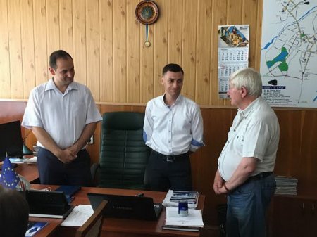 Міський голова представив нового очільника КП «Електроавтотранс» Віталія Голутяка
