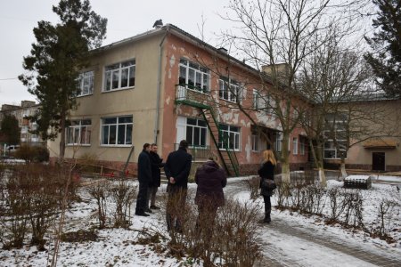 В одному з найстаріших дитсадків міста замінюють покрівлю