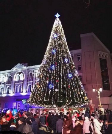 Унікальна ілюмінація прикрасить франківську ялинку
