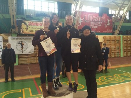 НОВОРІЧНИЙ ЧЕМПІОНАТ