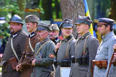 В Івано-Франківську урочисто відзначили День Героїв