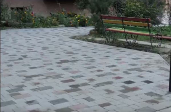 Ремонт дворів