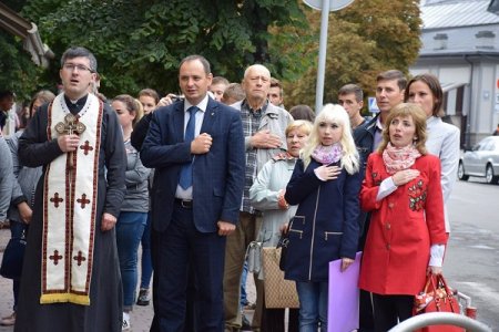 Автору унікальної кондитерської встановили анотаційну дошку