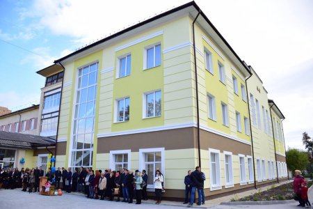Новий спортзал для столітньої школи
