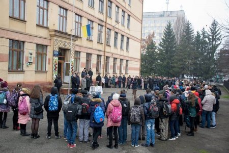 Пам'ятну дошку родині Заклинських встановили на фасаді ЗОШ№13