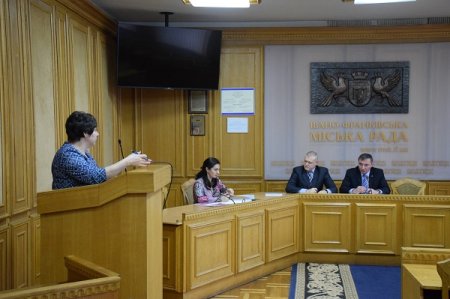 Через епідемію кору школярам продовжили канікули 