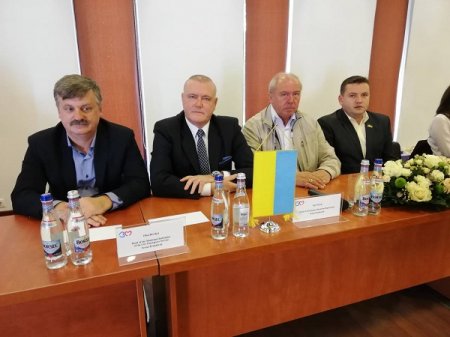 Співпраця міст-побратимів