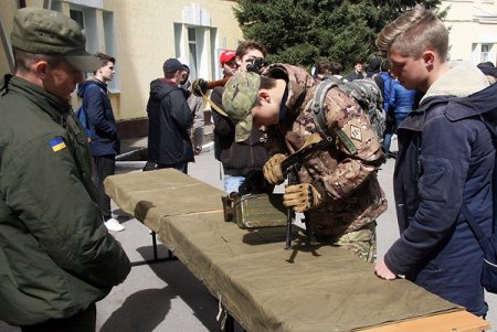 Нацгвардійці прийдуть до старшокласників