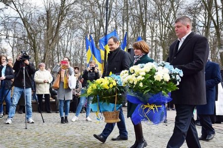 В Івано-Франківську урочисто відзначили 205-у річницю  від дня народження Тараса Шевченка
