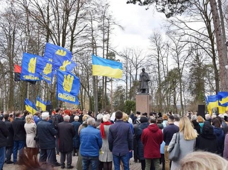 В Івано-Франківську урочисто відзначили 205-у річницю  від дня народження Тараса Шевченка