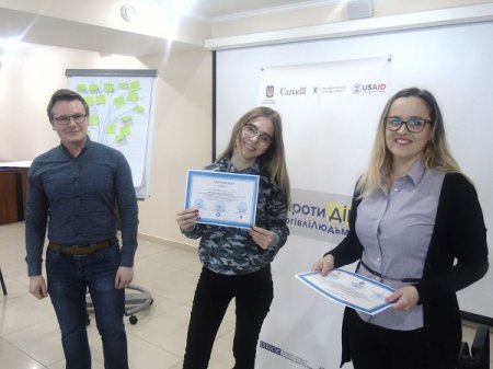 Франківських школярів навчали безпечним подорожам закордон та як не стати жертвою торгівлі людьми