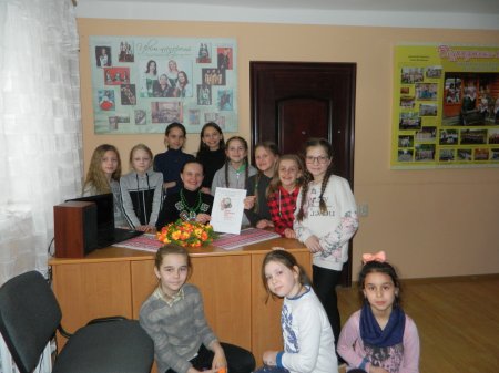 Лекція про творчість Марійки Підгірянки