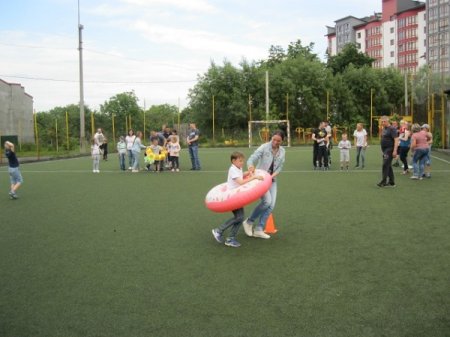 Спортивні розваги серед сімей з дітьми з аутичним типом розвитку 