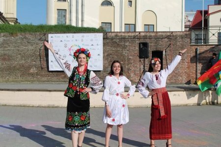 У Франківську відбулось яскраве свято кольору Holi Fest 2019