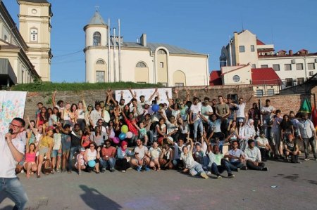 У Франківську відбулось яскраве свято кольору Holi Fest 2019