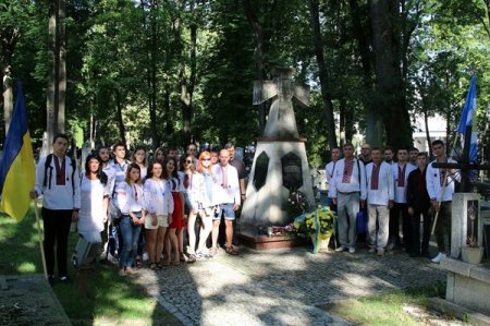 В Польщі продовжують відновлювати давні українські кладовища
