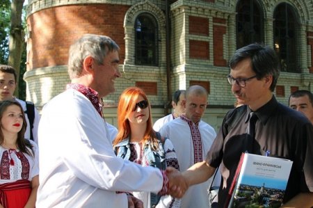 В Польщі продовжують відновлювати давні українські кладовища