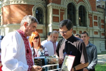 В Польщі продовжують відновлювати давні українські кладовища