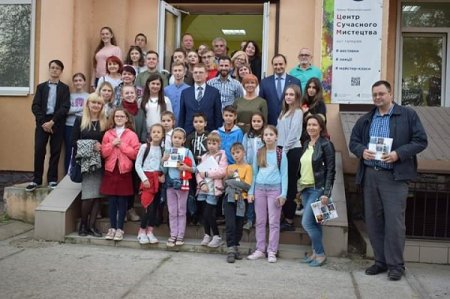 ВИСТАВКА "PIXEL ON TOUR" У ЦЕНТРІ СУЧАСНОГО МИСТЕЦТВА