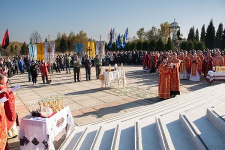 У Дем’яновому Лазі вшанували пам’ять жертв сталінських репресій  