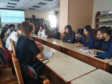 НАВЧИТИСЯ ГОВОРИТИ АНГЛІЙСЬКОЮ МОЖНА І В БІБЛІОТЕЦІ!