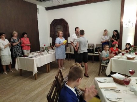 За ініціативи МЦСССДМ 28.08.2019р., в ТзоВ «Надії» з нагоди нового навчального року для дітей із сімей пільгових категорій відбулося свято в рамках якого проведено майстер-клас з етикету