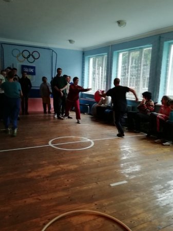 Спортивні естафети з нагоди відзначення Міжнародного дня людей з інвалідністю 
