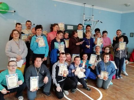 Спортивні естафети з нагоди відзначення Міжнародного дня людей з інвалідністю 