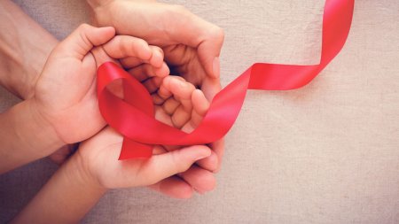 1 грудня - Всесвітній день боротьби зі СНІДом