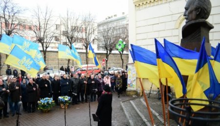 В Івано-Франківську урочисто відзначили 82-у річницю від дня народження В’ячеслава Чорновола