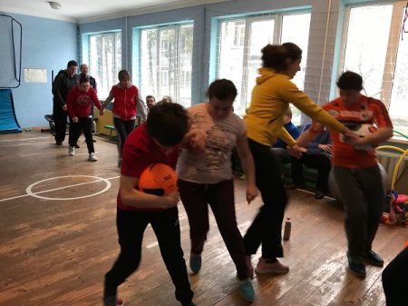 Спортивні естафети серед молоді міського центру «Дивосвіт» 