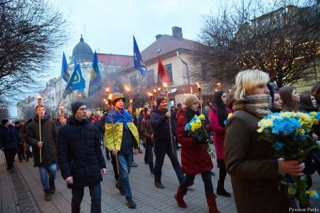 В Івано-Франківську вшанували пам'ять Героїв Небесної Сотні