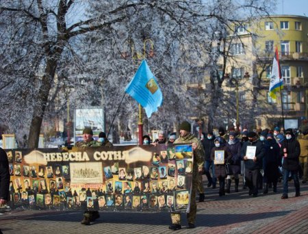 21 лютого Івано-Франківськ вшанував 6-ту річницю страшної битви за Дебальцеве