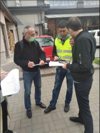 З інформаційним рейдом – на майданчики для паркування та МАФи