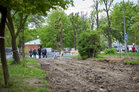 НОВЕНЬКИЙ СКВЕР НА БАМІ: РОБОТИ В РОЗПАЛІ