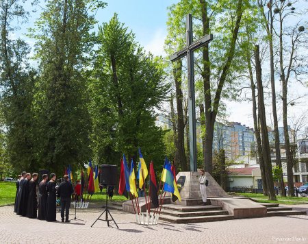 В Івано-Франківську вшанували пам’ять жертв політичних репресій