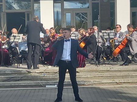 КОНЦЕРТ ДО 150-РІЧЧЯ ВІД ДНЯ НАРОДЖЕННЯ В. СТЕФАНИКА НА ВУЛИЦІ СТЕФАНИКА