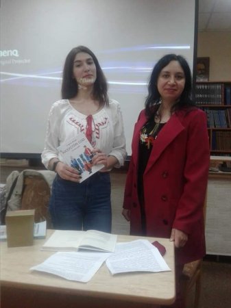  В ІВАНО-ФРАНКІВСЬКУ ПРЕЗЕНТУВАЛИ КНИГУ СОФІЇ БЕНЗИ "НАЗУСТРІЧ СОБІ"